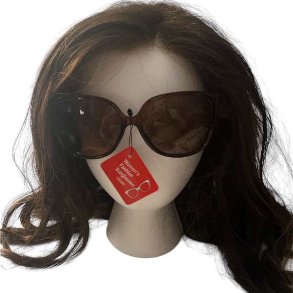 NWT Sunglasses - Picture 2 of 2